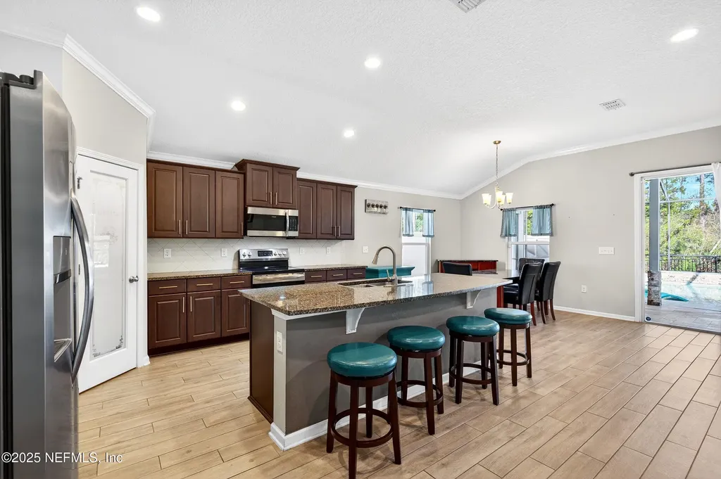 138 S Hummingbird Place Palm Coast FL 32164