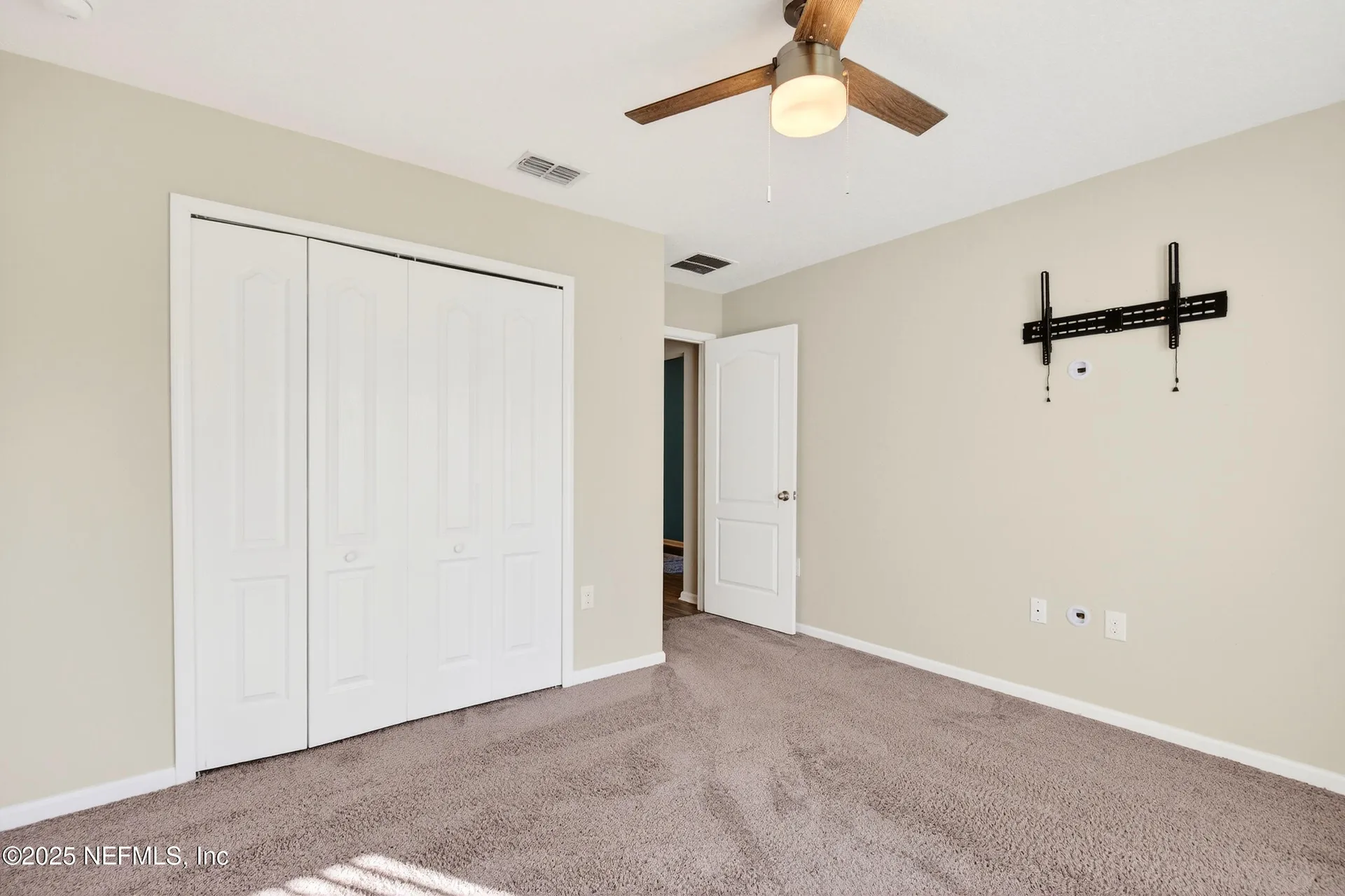 138 S Hummingbird Place Palm Coast FL 32164