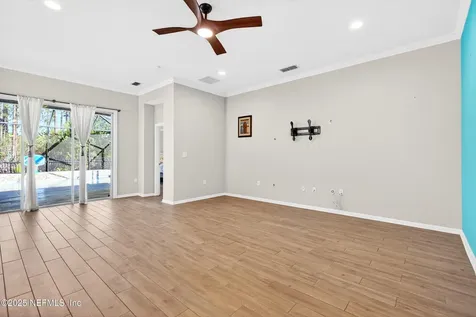 138 S Hummingbird Place Palm Coast FL 32164