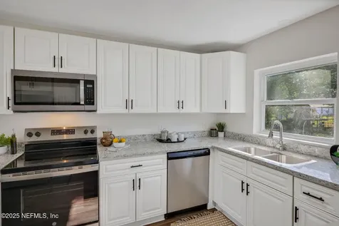 6240 Sage Drive Jacksonville FL 32210