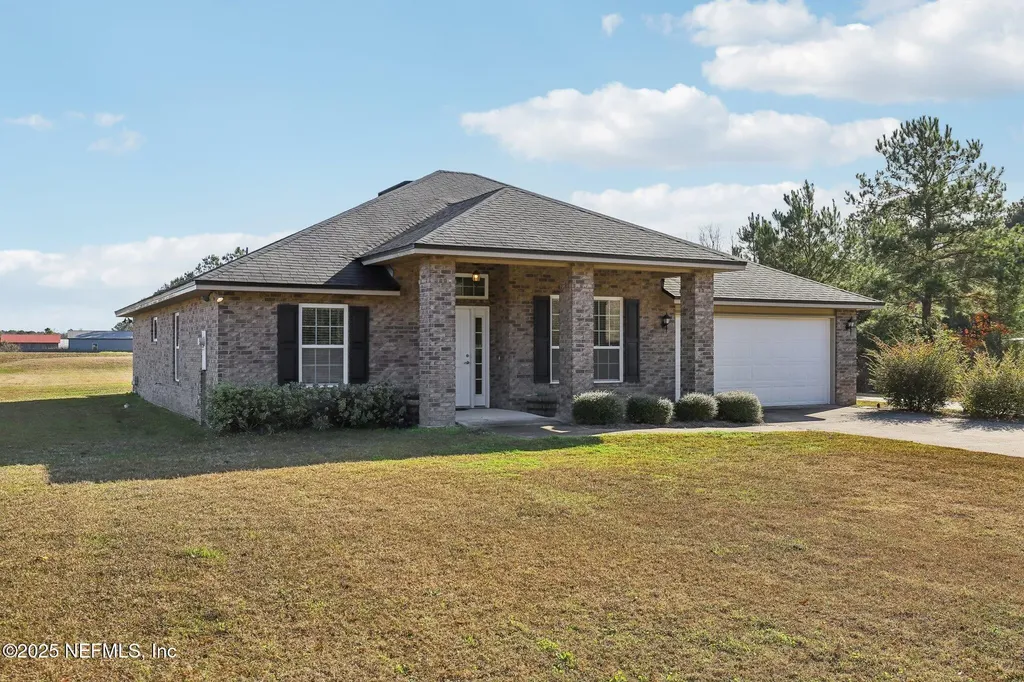 53072 Clear Lake Drive Callahan FL 32011