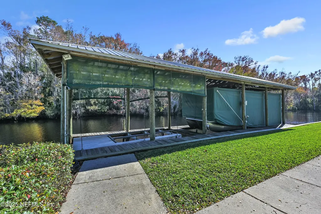 56633 Otter Road Astor FL 32102