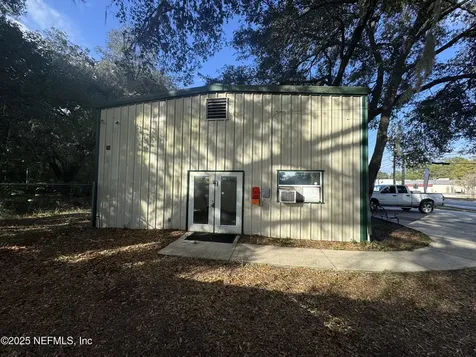 15050 NE Us Highway 301 Waldo FL 32694