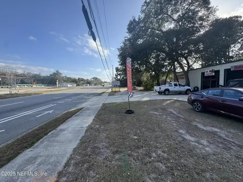 15050 NE Us Highway 301 Waldo FL 32694