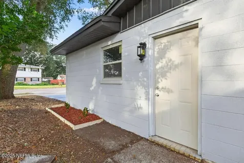 8219 Newport Road Jacksonville FL 32244