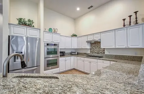 8205 Bay Tree Lane Jacksonville FL 32256
