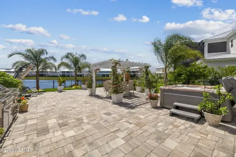 560 Rum Runner Way St. Johns FL 32259
