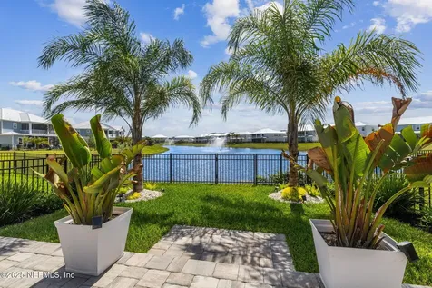 560 Rum Runner Way St. Johns FL 32259