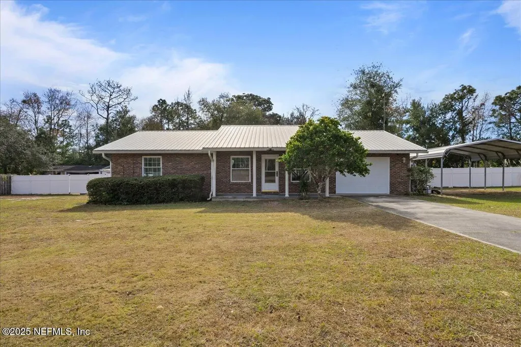 105 Crestwood Drive Interlachen FL 32148