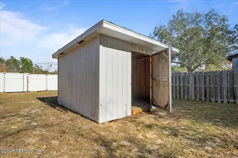 105 Crestwood Drive Interlachen FL 32148