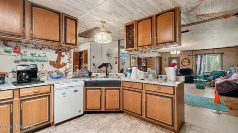 130 Lakeview Way Interlachen FL 32148