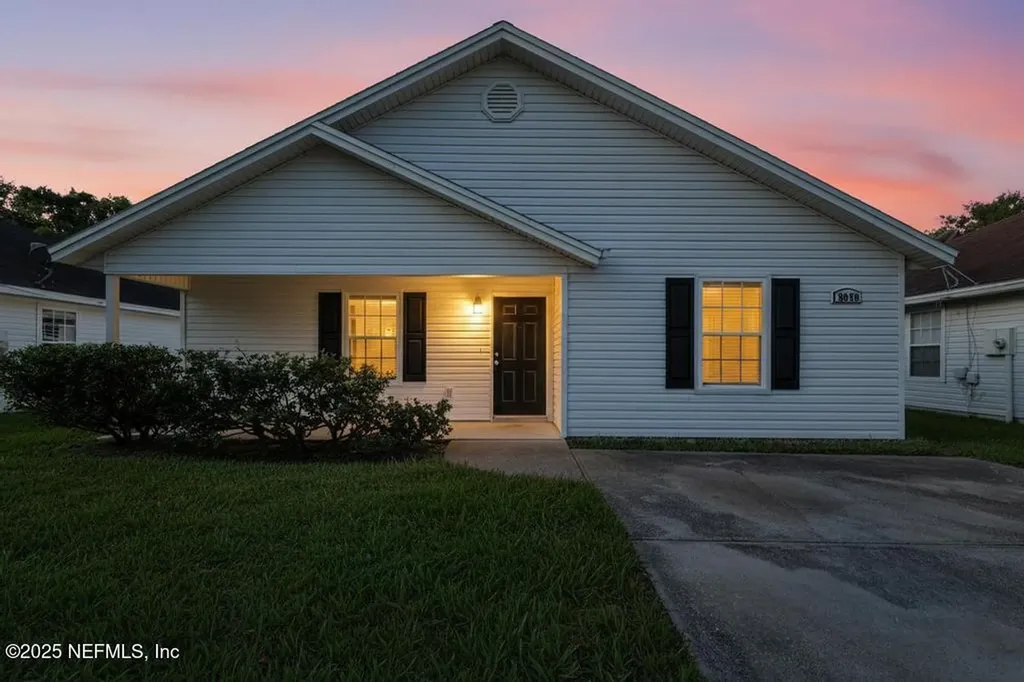 9070 3rd Avenue Jacksonville FL 32208