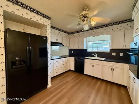 5907 Gumwood Drive Jacksonville FL 32277