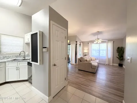 8328 Westover Court Jacksonville FL 32244