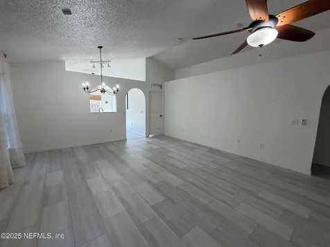 6634 Gentle Oaks Drive W Jacksonville FL 32244