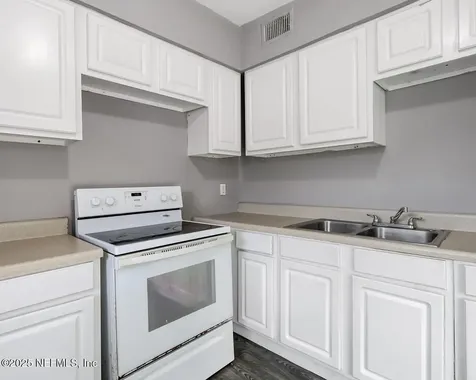 2212 W 12th Street Jacksonville FL 32209