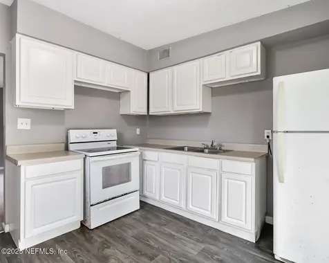 2212 W 12th Street Jacksonville FL 32209