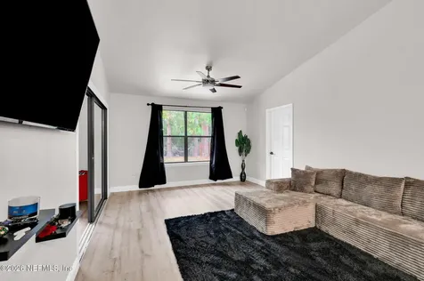 3327 Catamaran Way Jacksonville FL 32223