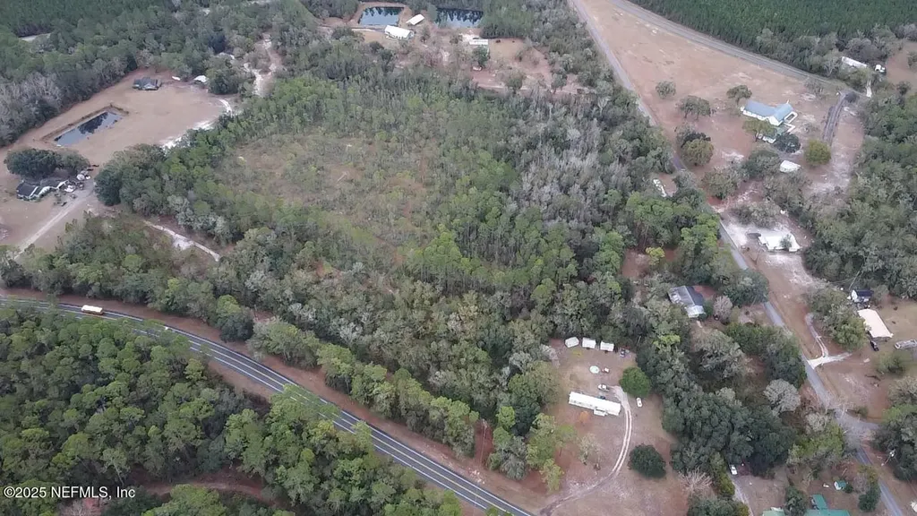 13870 Us Highway 90 Sanderson FL 32087
