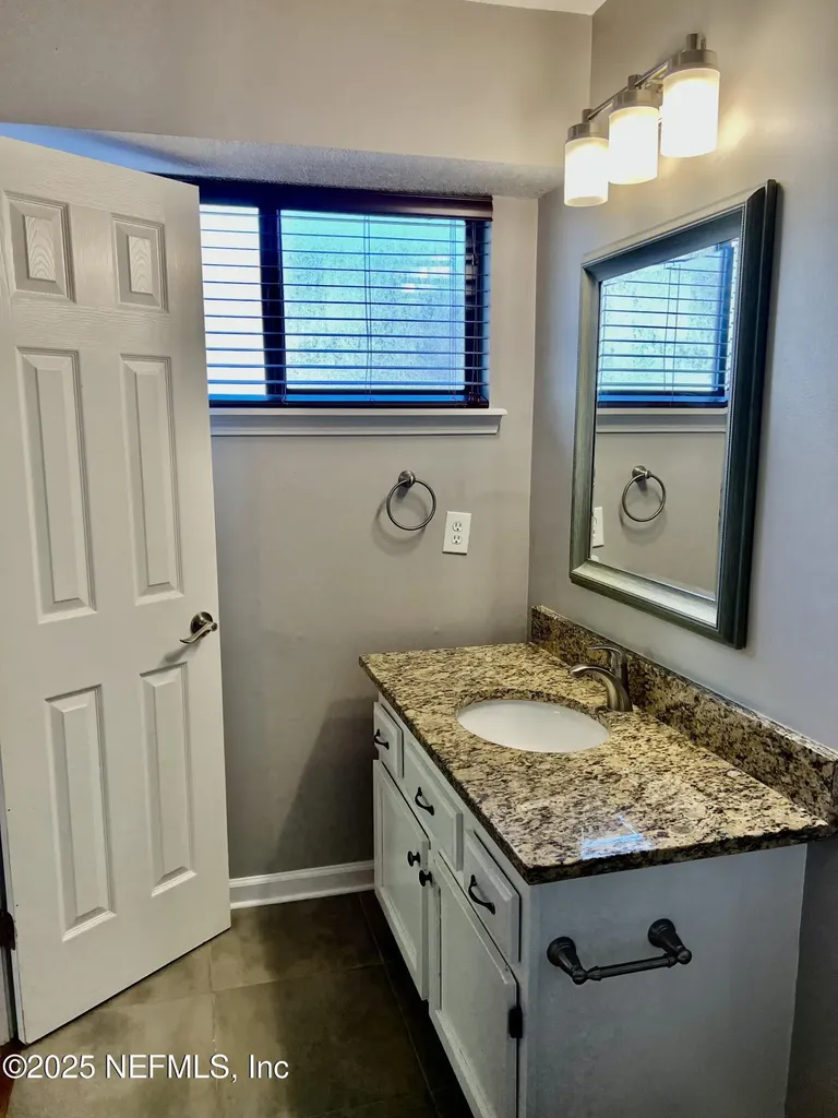 7820 Collins Ridge Boulevard E Jacksonville FL 32244