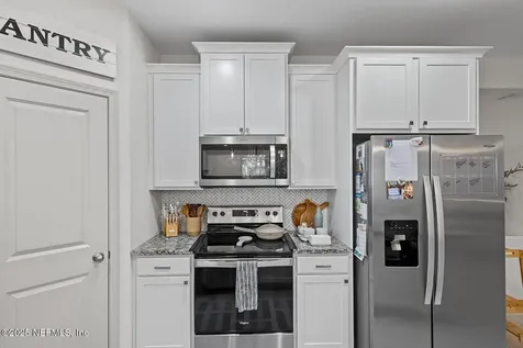 2692 Daylily Lane Jacksonville FL 32226