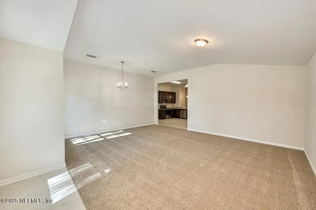 9021 Noroad Jacksonville FL 32210
