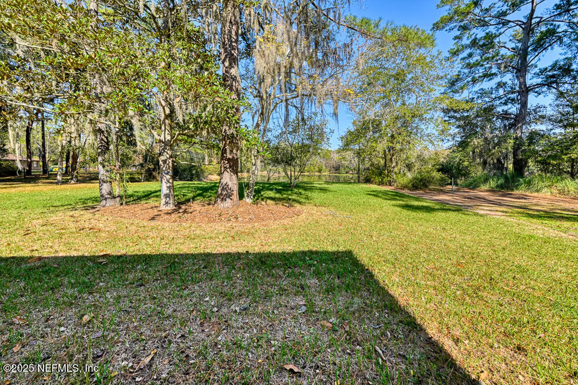 9021 Noroad Jacksonville FL 32210