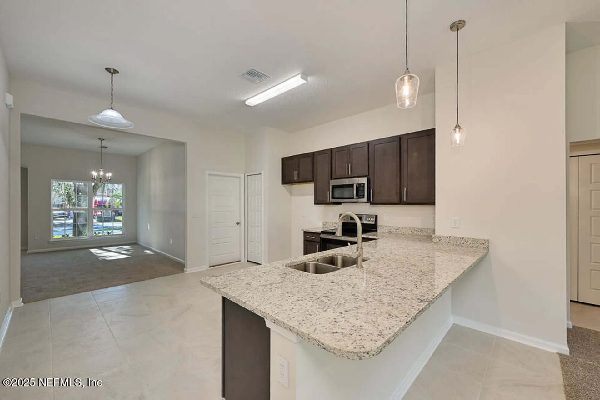 9021 Noroad Jacksonville FL 32210
