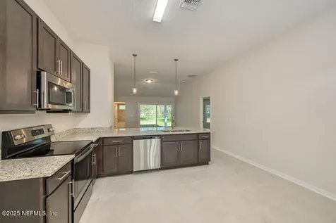 9021 Noroad Jacksonville FL 32210