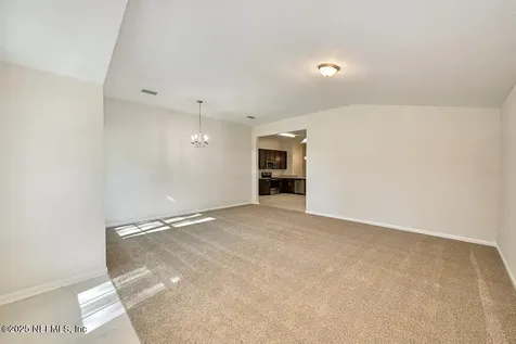 9021 Noroad Jacksonville FL 32210