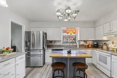 5179 Trailing Oaks Court Jacksonville FL 32258