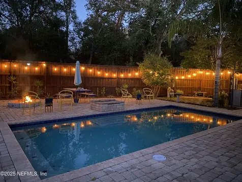 5179 Trailing Oaks Court Jacksonville FL 32258