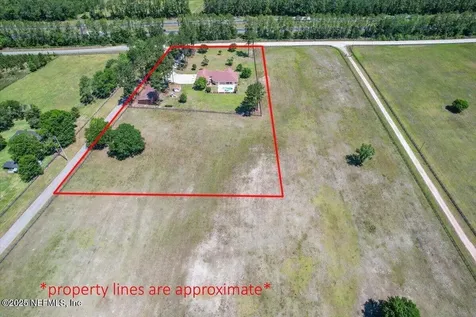 7600 Nutty Buddy Lane Glen St. Mary FL 32040
