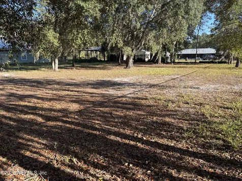 104 Marina Road Satsuma FL 32189