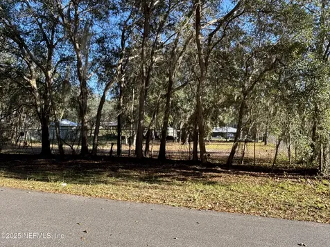 104 Marina Road Satsuma FL 32189