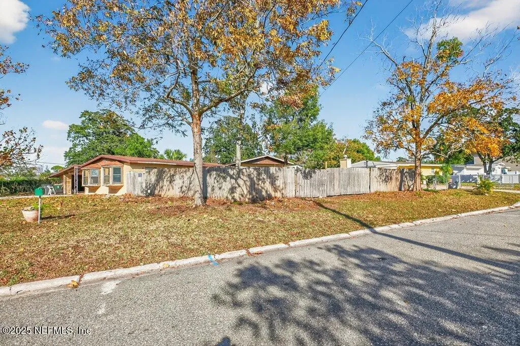 885 Bonita Road Atlantic Beach FL 32233