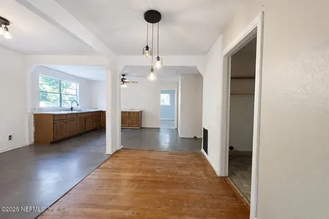 9751 Macarthur Court S Jacksonville FL 32246