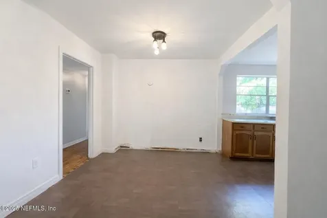 9751 Macarthur Court S Jacksonville FL 32246
