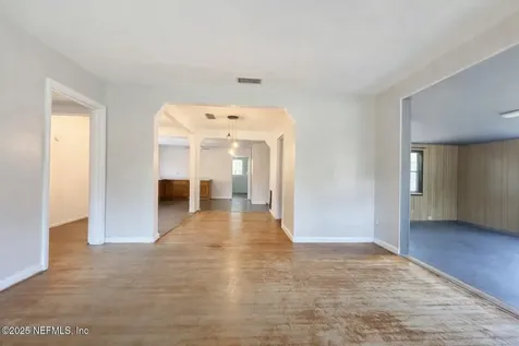 9751 Macarthur Court S Jacksonville FL 32246