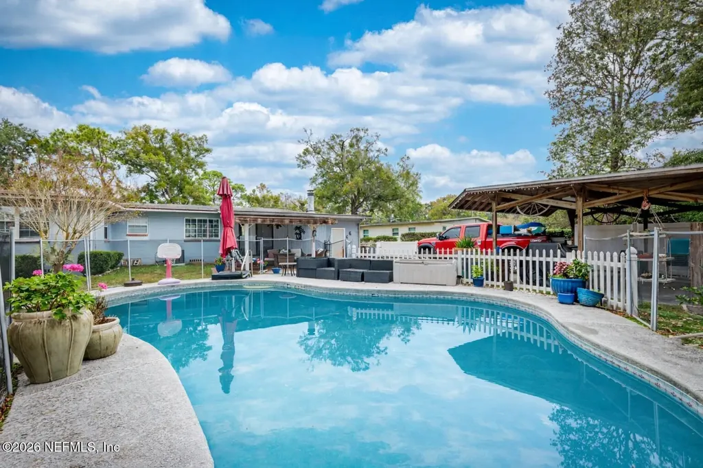 4233 Aldington Drive Jacksonville FL 32210