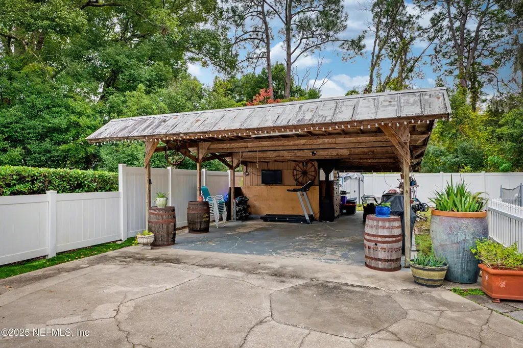 4233 Aldington Drive Jacksonville FL 32210