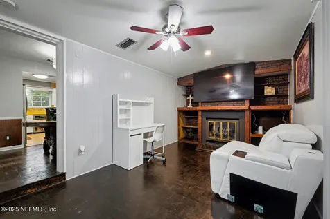 4233 Aldington Drive Jacksonville FL 32210