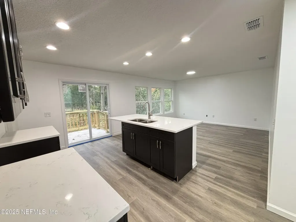 1992 W 20th Street Jacksonville FL 32209