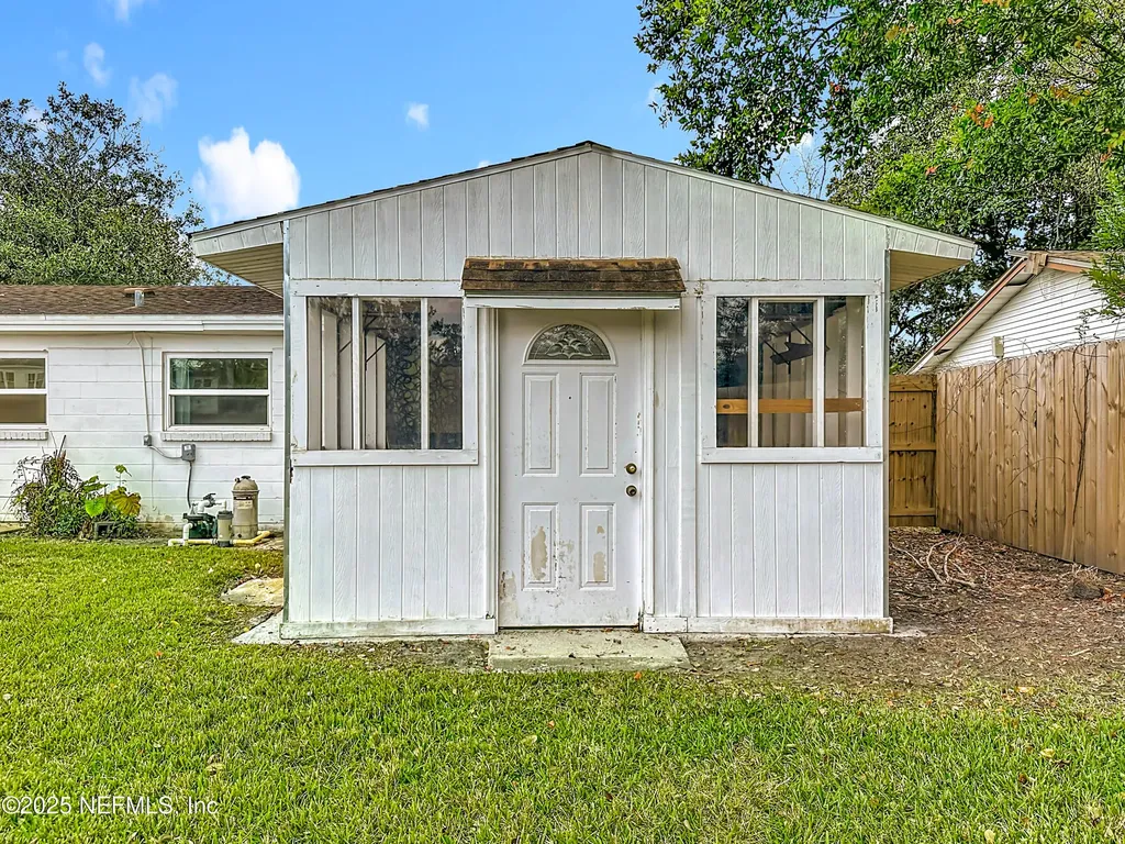 8157 Galaxie Drive Jacksonville FL 32244