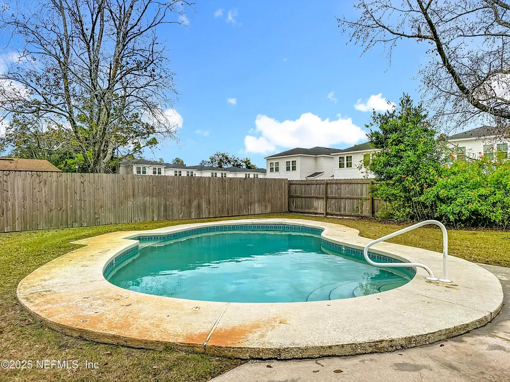 8157 Galaxie Drive Jacksonville FL 32244