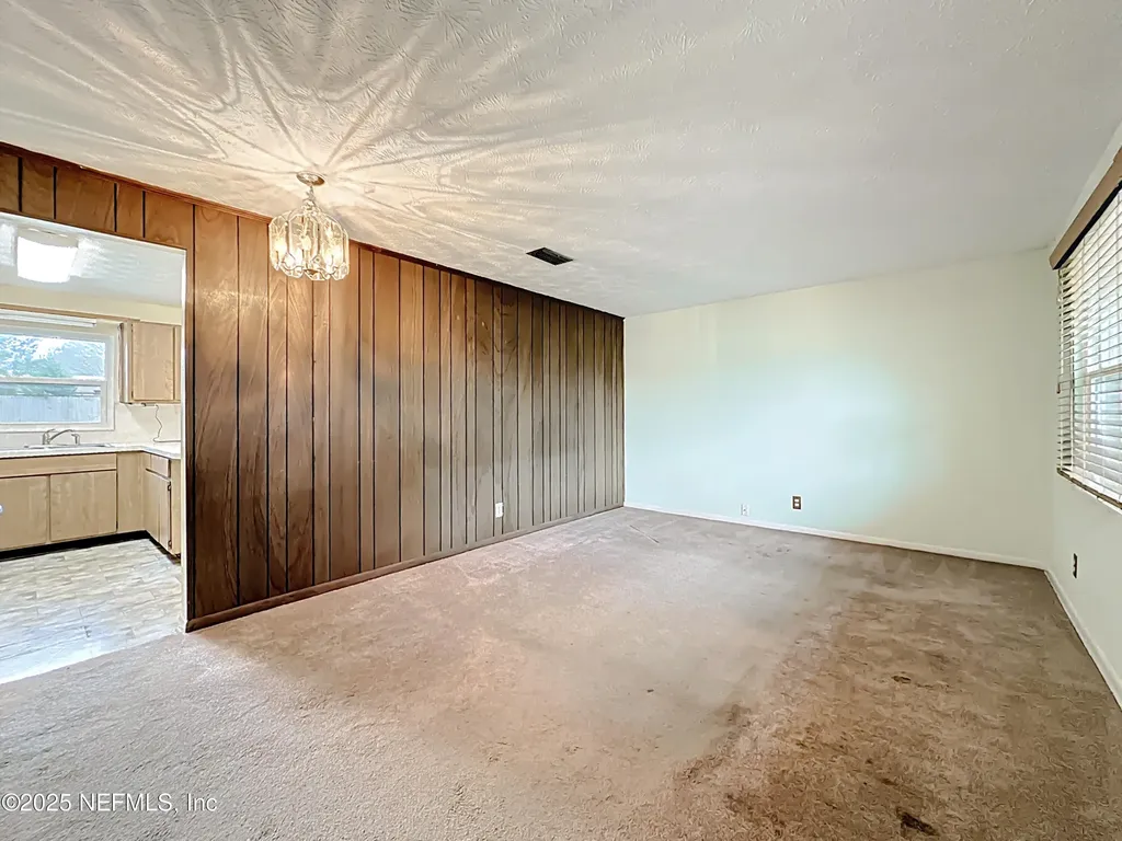 8157 Galaxie Drive Jacksonville FL 32244