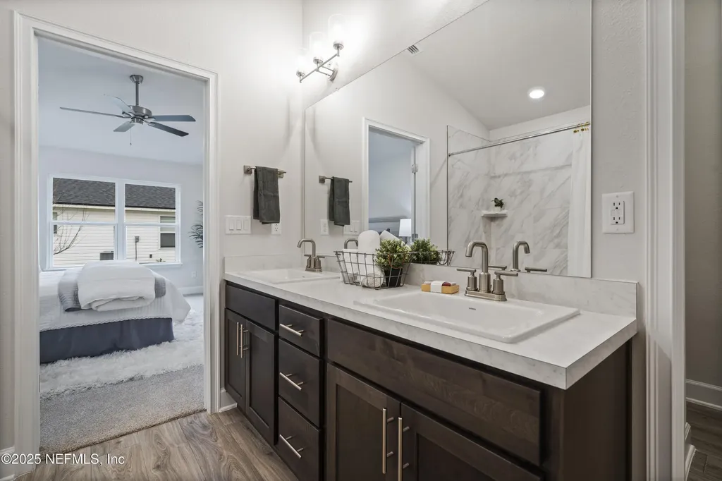 8223 Helmsley Boulevard Jacksonville FL 32219