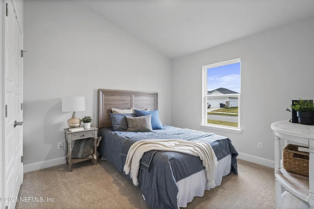 8223 Helmsley Boulevard Jacksonville FL 32219