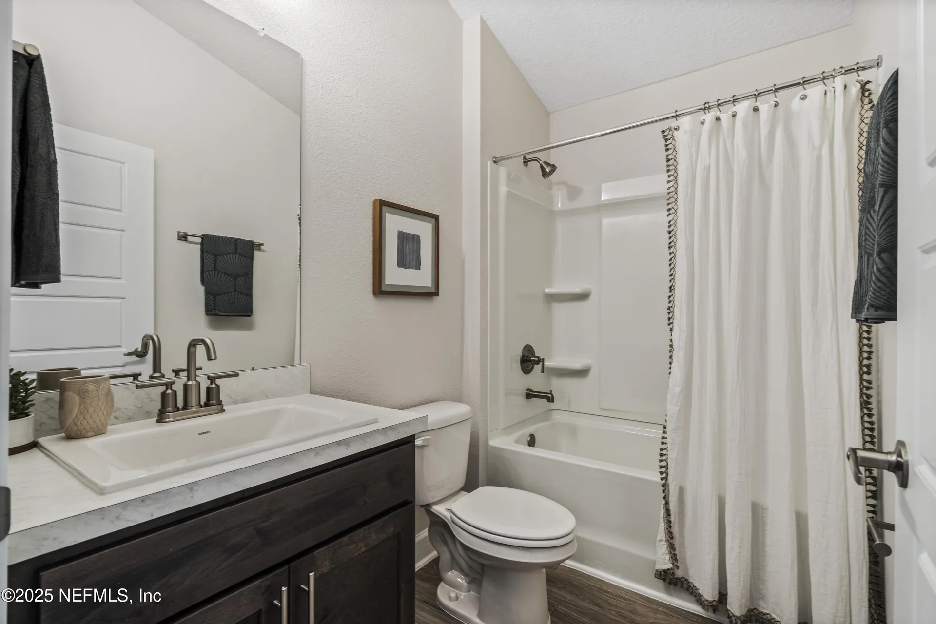 8223 Helmsley Boulevard Jacksonville FL 32219