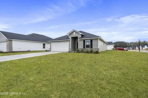 8223 Helmsley Boulevard Jacksonville FL 32219